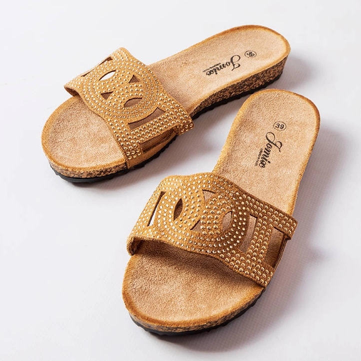 Smeđi tobogani ukrašeni Lagacé mlaznicama smeđa 2