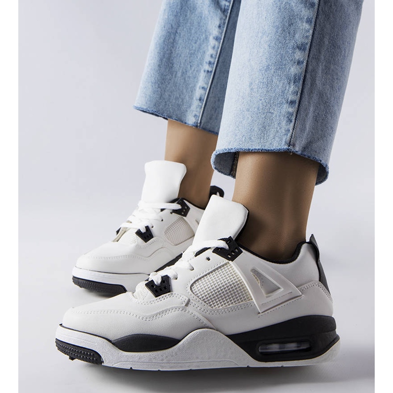 Bijele tenisice od Malas kombiniranih materijala bijela 1