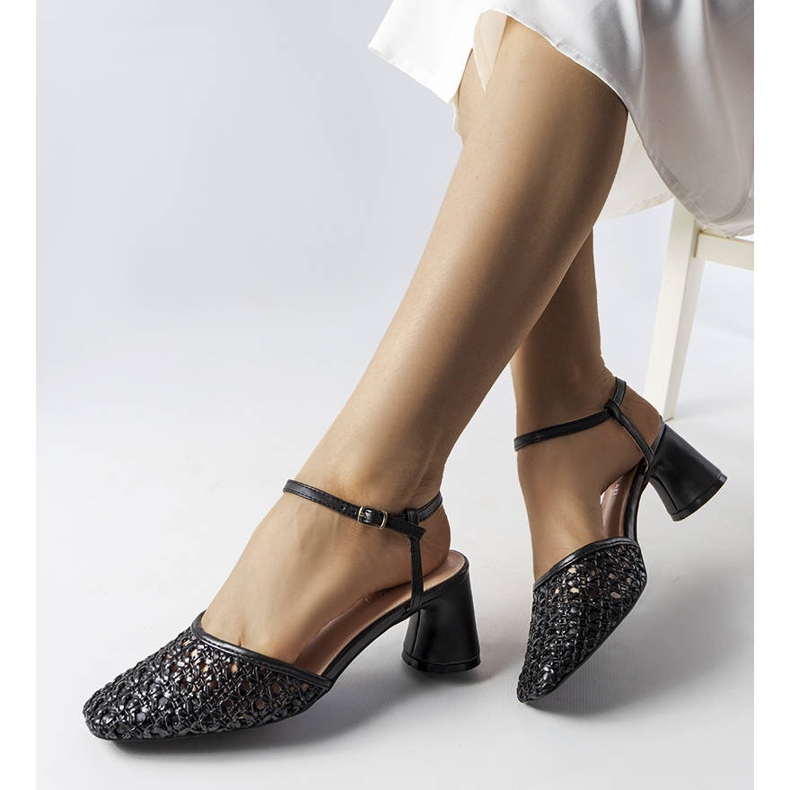 Crne Werina sandale s otvorenom petom crno 1