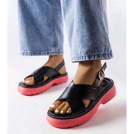 Crne sandale na roza platformu iz Rozane crna 1