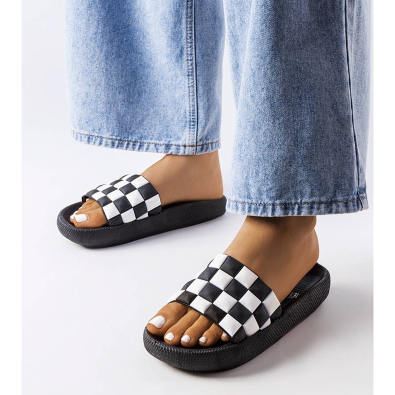 Crne gumene platform papuče iz Elin crna 1