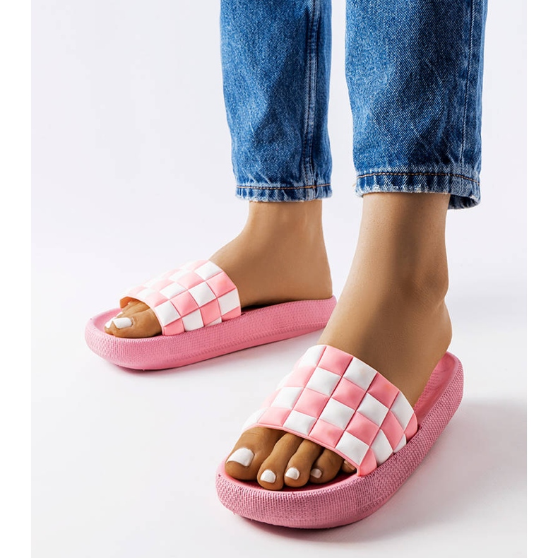 Ružičaste gumene platformske tobogane iz Elin ružičasta 1