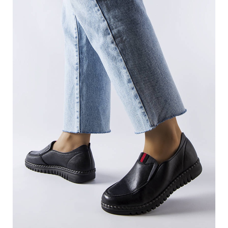 Crne natikače iz Soruma crno 1