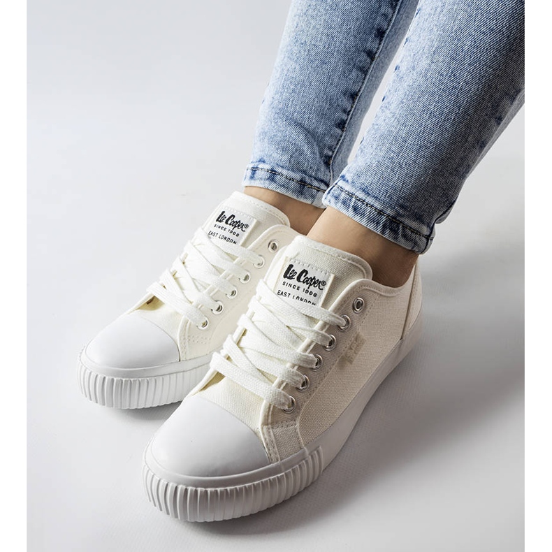 Lee Cooper LCW-22-31-0845L bijele tenisice bijela 1