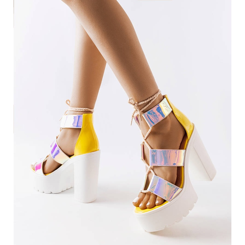 Inna Žute masivne sandale na post Katja žuta boja 1
