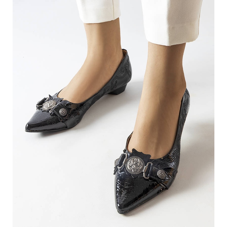 Crne cipele s niskom petom iz Siciliana crna 1