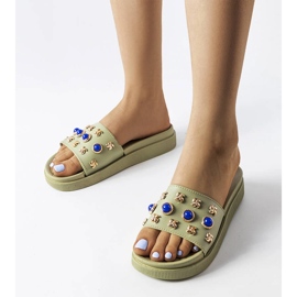 Zeleno ukrašeni tobogani iz Montesarchia zelena 1