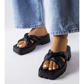 Dubé crne patike s traktor potplatom crno 1