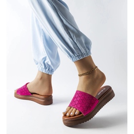 Tamnoružičasti ažur klizači s cirkonima iz Irvinea ružičasta 2