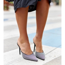 Ortensio crne sandale na stiletto petu sa kamenčićima crno 1