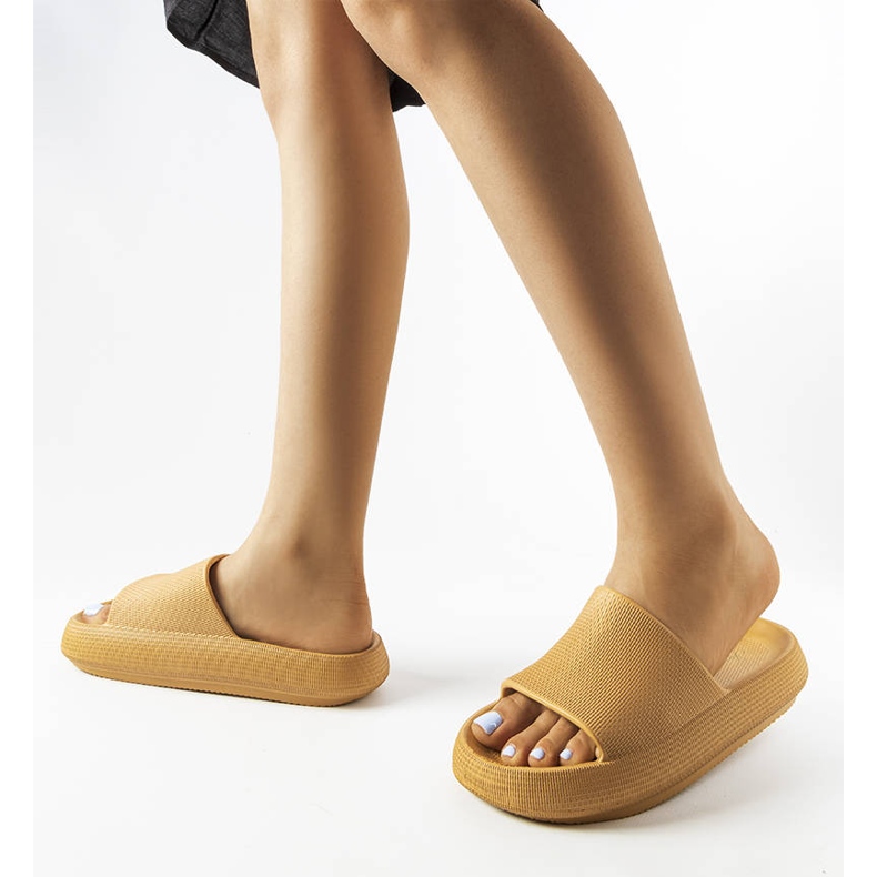 Smeđe gumene japanke iz Porta smeđa 2