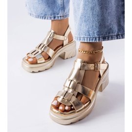 BM Sunset zlatne sandale na stiletto petu zlatna 1