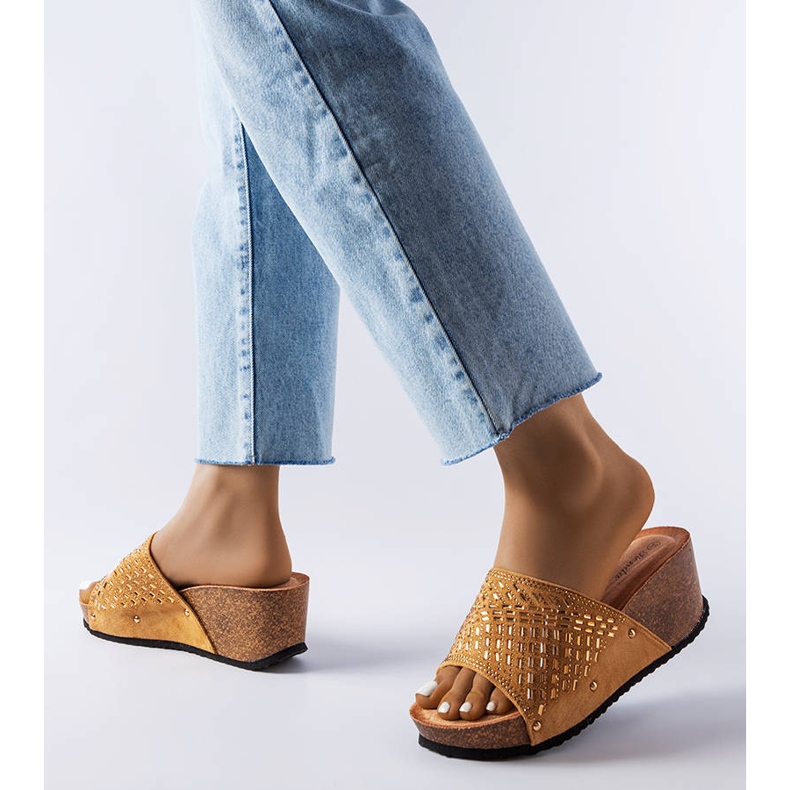 Guymon tamnobež sandale na klin 2