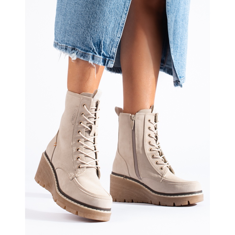 Goodin Bež Shelovet čizme na klin na vezanje 1