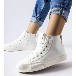 Bijele izolirane tenisice Big Star MM274017 bijela 1