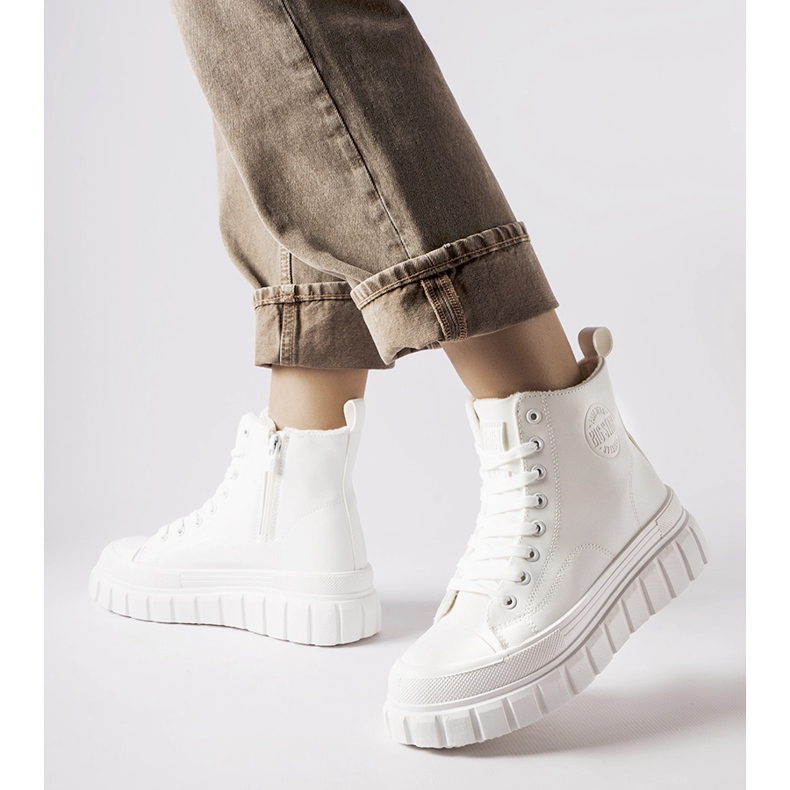 Bijele izolirane tenisice Big Star MM274624 bijela 1