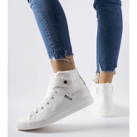 Bijele izolirane tenisice Big Star V274541F bijela 1