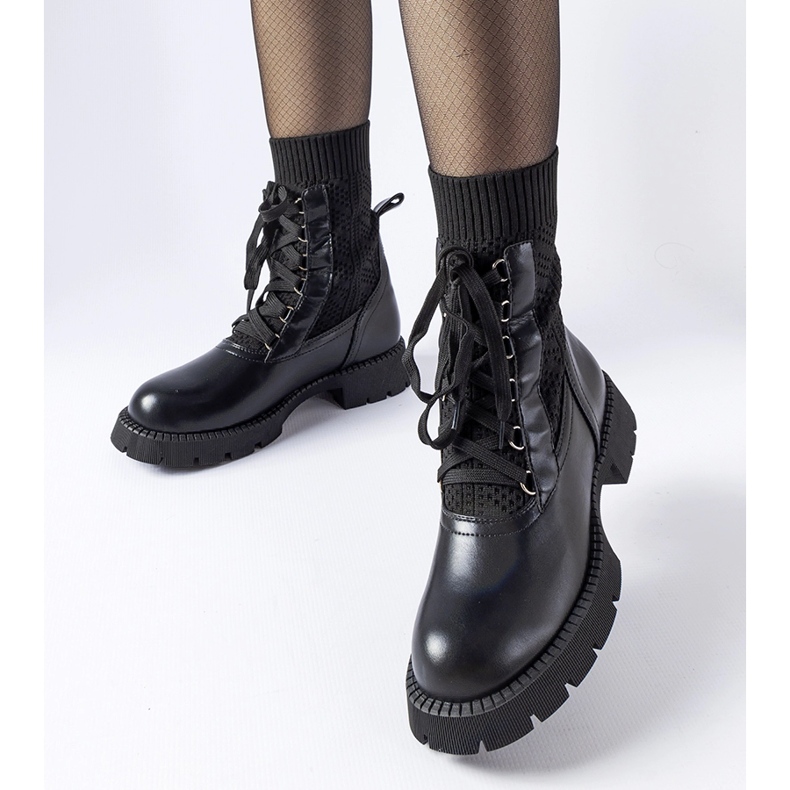 Crne ažurne tenisice marke Portico crna 1