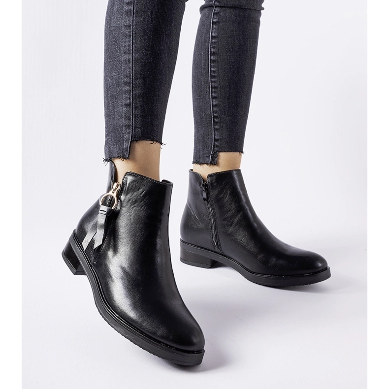 Crne izolirane klasične Corciano gležnjače crna 1