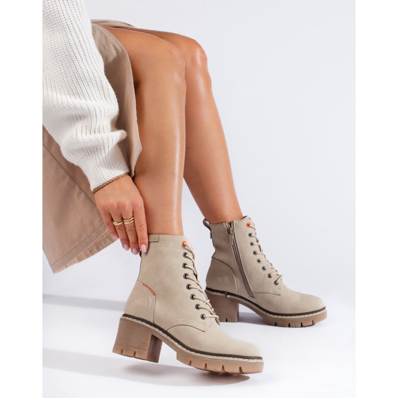 Bež gležnjače od brušene kože Shelovet na vezanje i široku petu 1