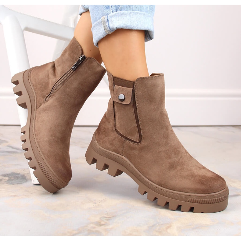 Ženske čizme od brušene kože s džepom, izolirane smeđe Potocki SZ12163 smeđa 1