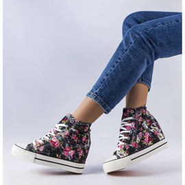 BM Crne tenisice s cvjetnim uzorkom iz Fouqueta crno 2