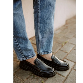 WASAK Ženske kožne natikače 0706, crne, sa debelim đonom crna 2