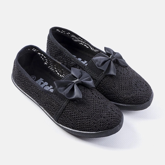 Crne sandale za djecu marke Bubby crno 1