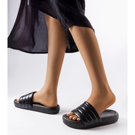 Crne ležerne tobogane iz Skillena crno 1