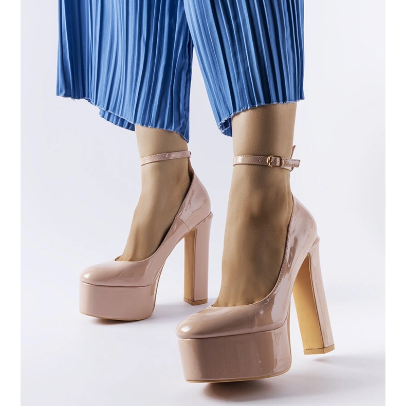 Bež lakirane salonke s visokom petom iz Colle 1