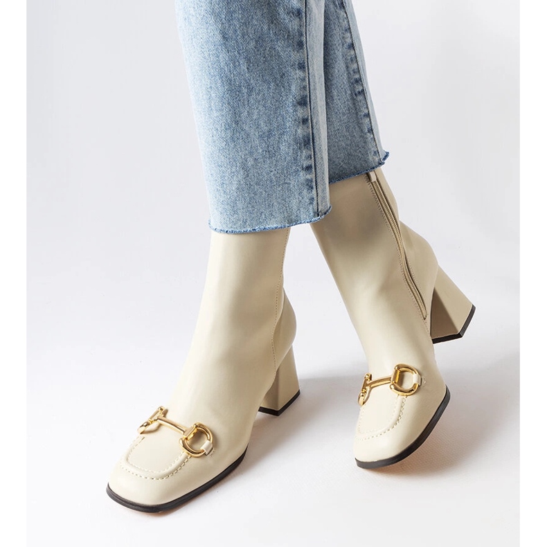 Bež čizme s blok petom iz Castionea 1