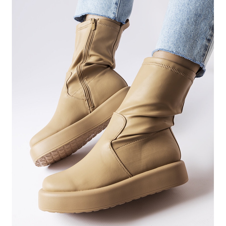 Bež čizme s platformom iz Valpantene 1