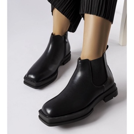 Inna Tarquinia crne niske ravne čizme crna 1