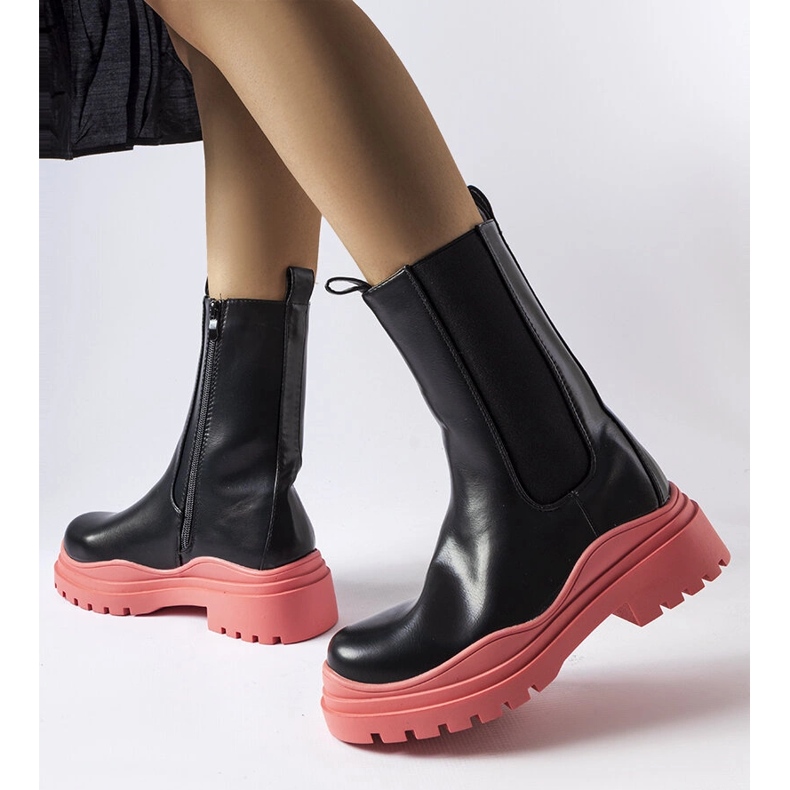 Crne čizme s potplatom u boji iz Delebioa crna 1