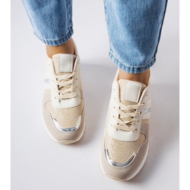 Inna Bež i srebrne tenisice na klin iz Titusvillea 1