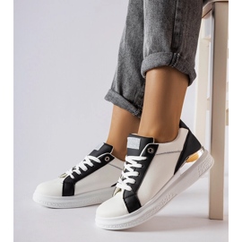 Inna Crno-bijele cipele sa srebrnim naglaskom iz Palaisa bijela 1