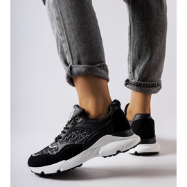 Crne tenisice sa srebrnim ukrasima iz Ria bijela 1