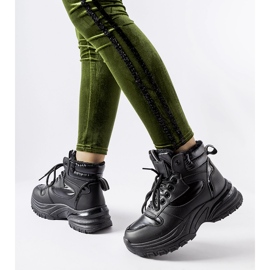 Evento Crne izolirane zimske sportske cipele Giacinto crna 2