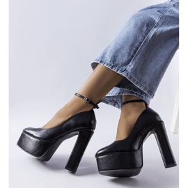 Crne cipele s visokom petom iz Hervéa crna 2