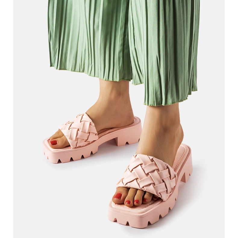 Ružičaste japanke s Lora traktorskim potplatom ružičasta 1