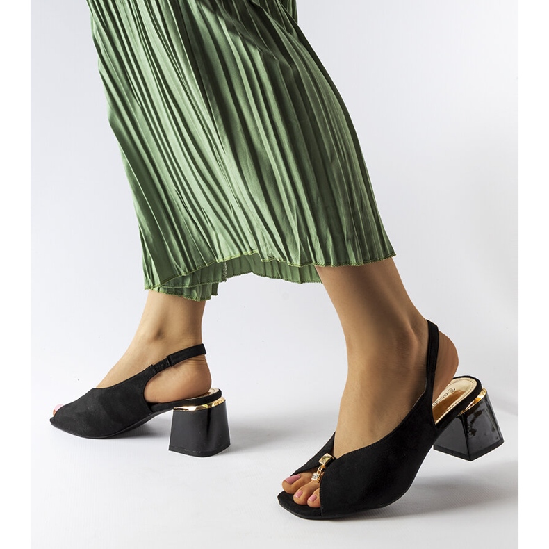 Baccarato sandale na nisku petu u crnoj boji crna 1