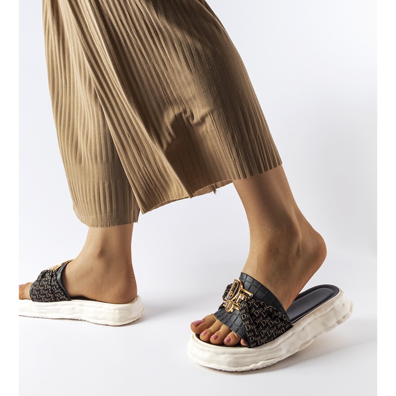 Crne gumene ukrasne tobogane iz Bérarda crno 1