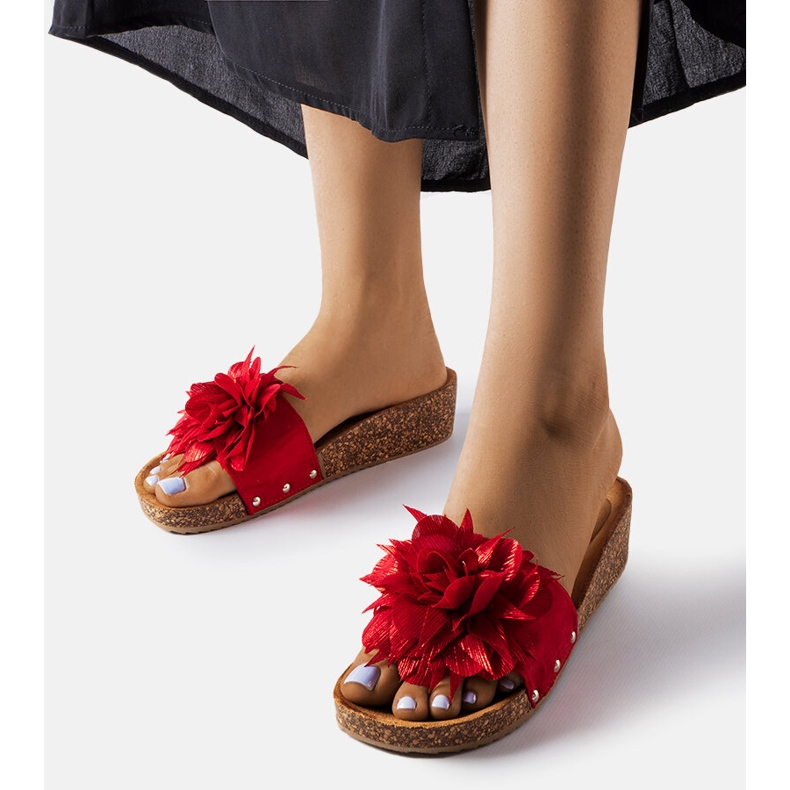 Crvene sandale s cvijetom na potplatu od pluta iz Anjalija crvena 1