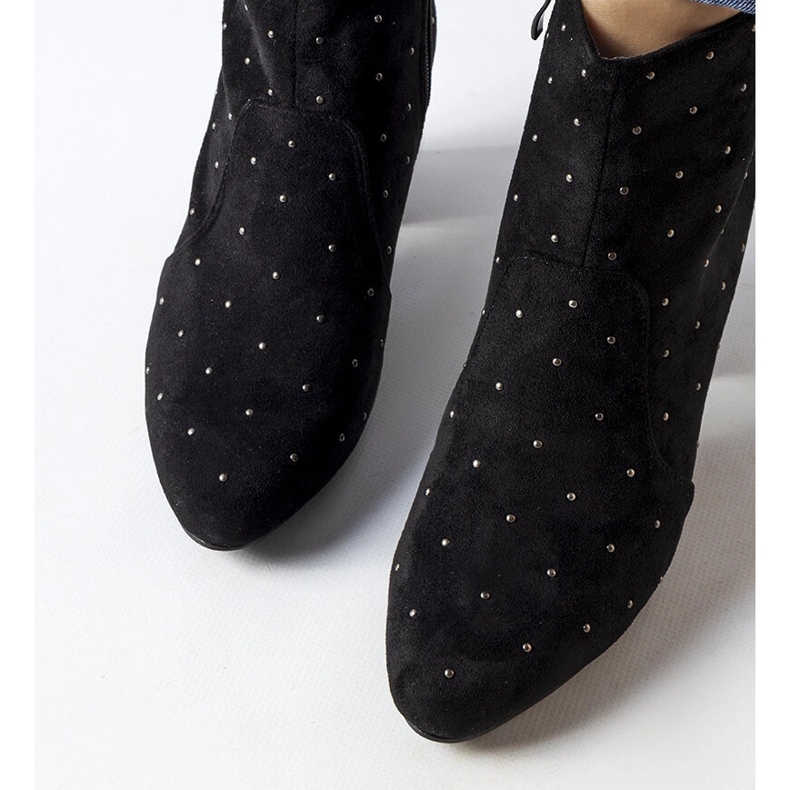 Suvi crne čizme od brušene kože sa kamenčićima crna 2