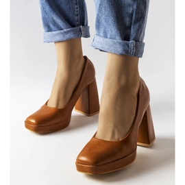 Smeđe cipele s visokom petom iz Maillyja smeđa 2