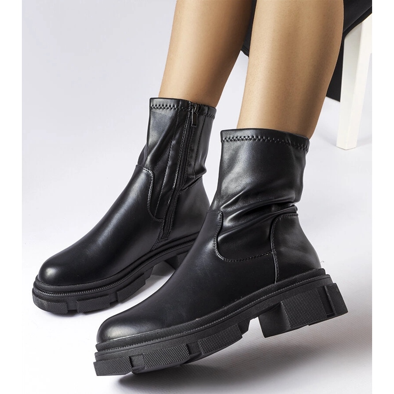 Helvi crne izolirane čizme crna 1