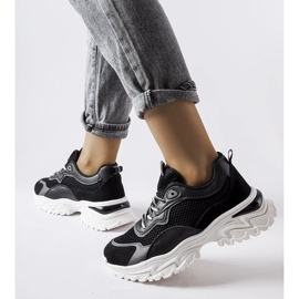 Inna Crne tenisice s vidljivim gazištem marke Rosita crno 1