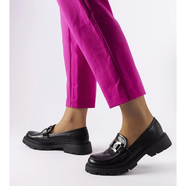 Crne elegantne mokasine s kamenčićima iz Moriesa crna 2