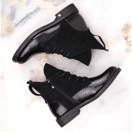 Crne krokodilske izolirane čizme za žene Potocki crno 1