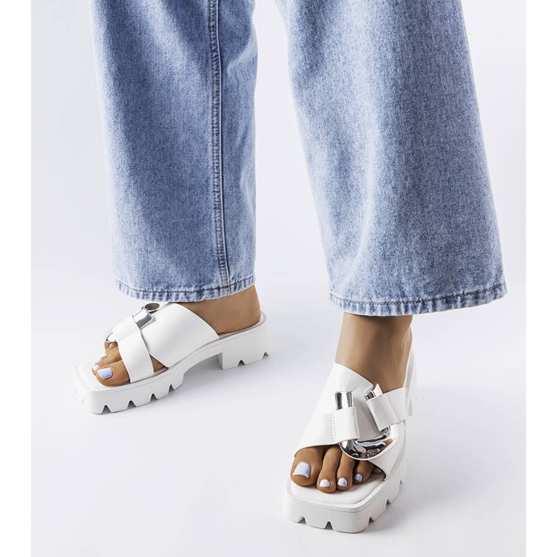 Bijele japanke s traktorskim potplatom iz Carceri bijela 1